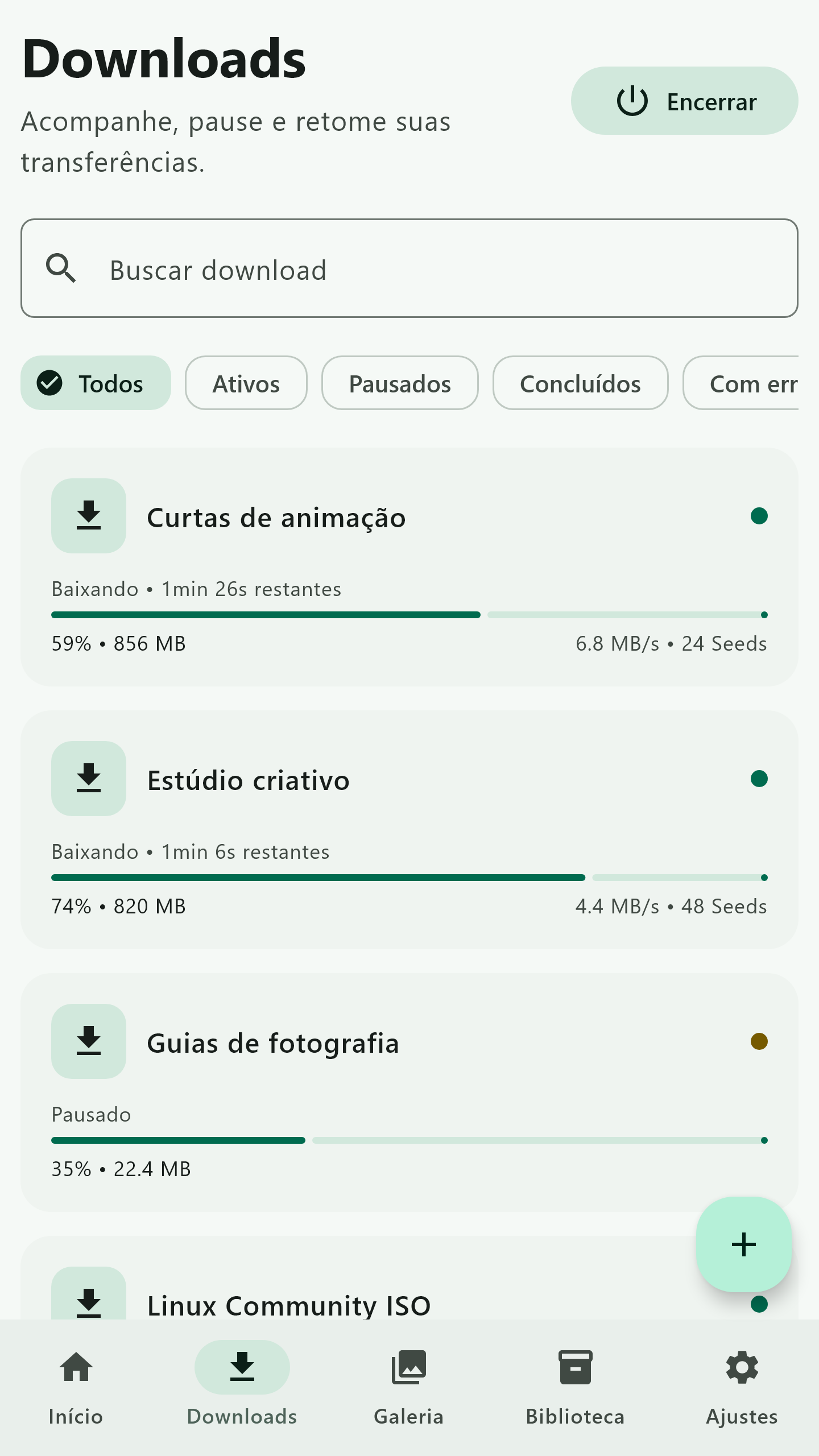 Tela de Downloads do TorrentDeck com busca, filtros, progresso das transferências e navegação para a biblioteca.